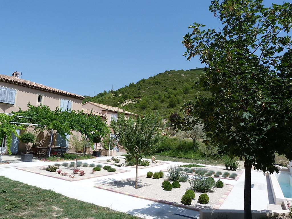 Le Mas De Pie Caud Bed & Breakfast Rognes Екстериор снимка