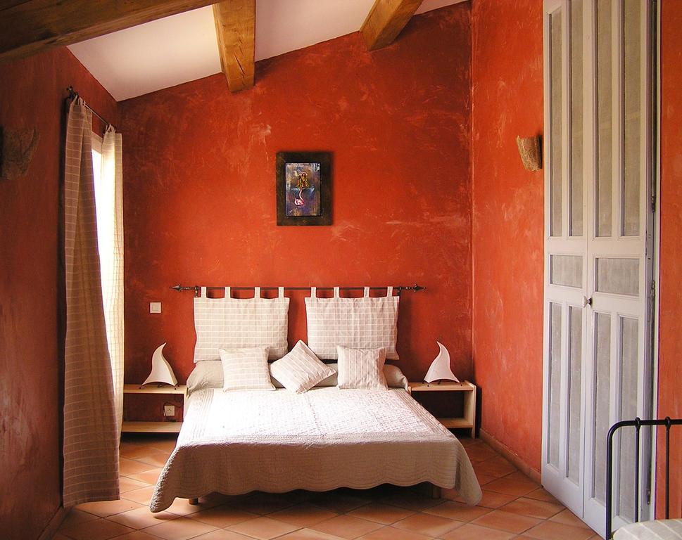 Le Mas De Pie Caud Bed & Breakfast Rognes Екстериор снимка