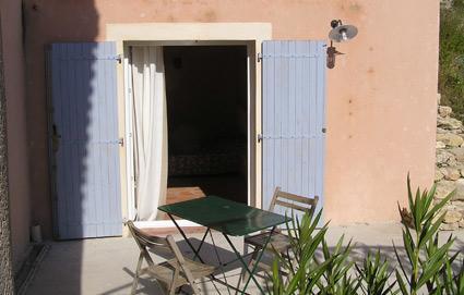 Le Mas De Pie Caud Bed & Breakfast Rognes Екстериор снимка