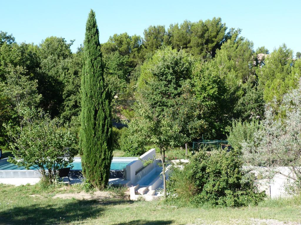 Le Mas De Pie Caud Bed & Breakfast Rognes Екстериор снимка